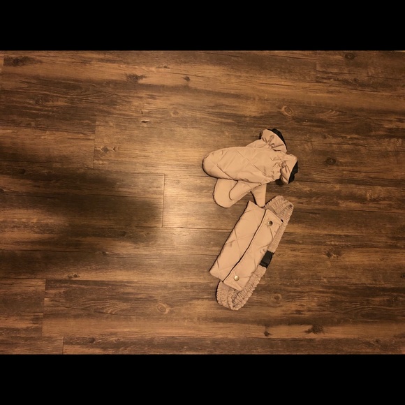 BRAND NEW snow suit w/ matching gloves and Fanny - Picture 5 of 5